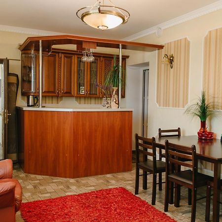 Джерело Камианец-Подилский Екстериор снимка